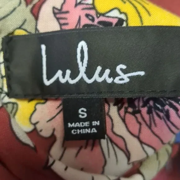 Lulu's That Loving Feeling Red Knee-Length V-Neck Floral Sundress, Size S - Picture 8 of 9